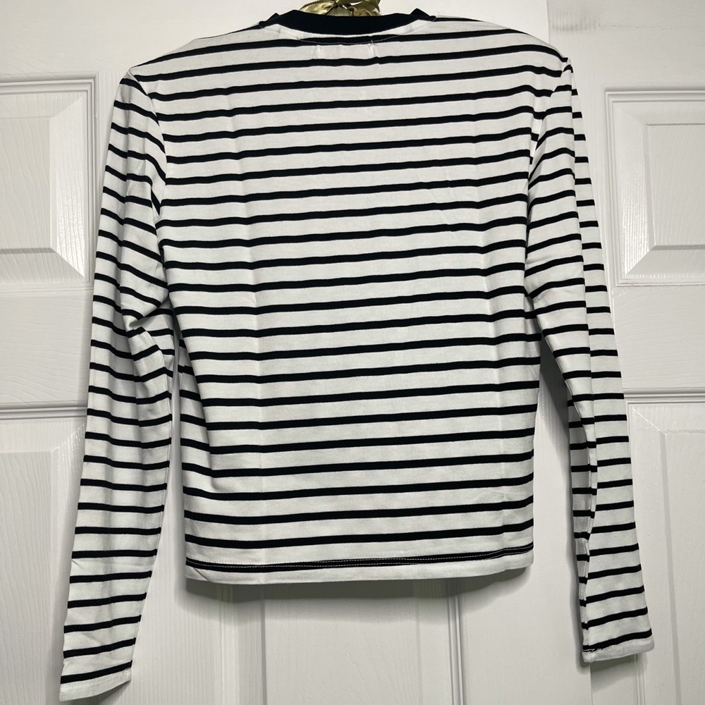 Solid & Striped - Picture 2 of 3